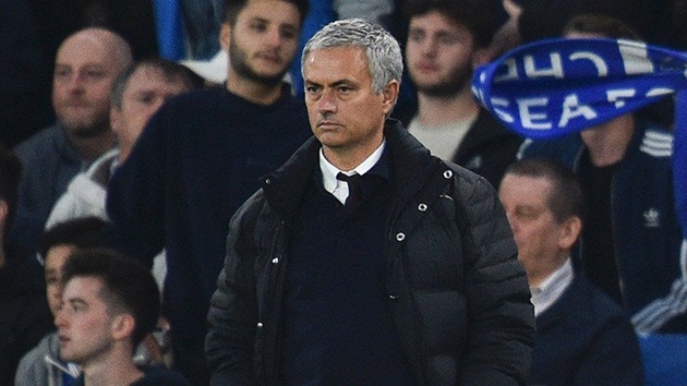 mu chim trong that vong gio thi ai phan boi mourinho