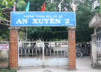 Để xảy ra mâu thuẫn nội bộ, Hiệu trưởng và Hiệu phó cùng bị kỷ luật