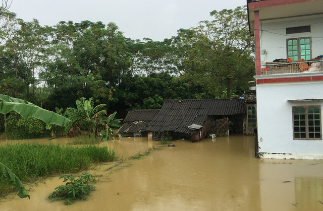 lu khoan thung de hang nghin ho dan bi de doa