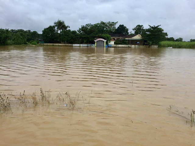 nghe an nhieu truong hoc ngap lut hoc sinh phai nghi hoc