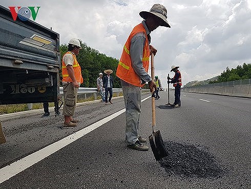 cao toc 34000 ty vua thong xe da hong tam ao va tri gia ty do