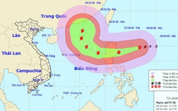 Bão Yutu di chuyển nhanh, hướng vào Biển Đông