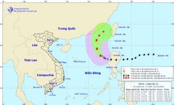 Bão số 7 giật cấp 12, cách quần đảo Hoàng Sa khoảng 580km