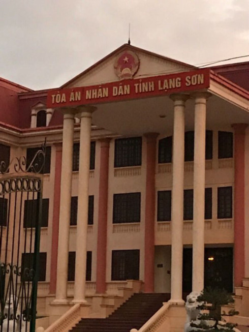 dam chet nguoi vi mau thuan nho sau va cham giao thong