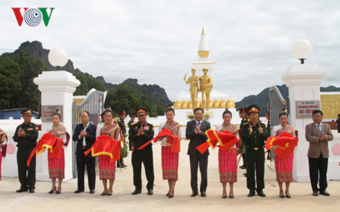 khanh thanh va ban giao dai tuong niem lien minh chien dau viet nam lao