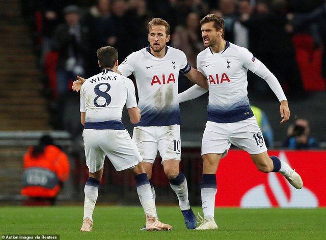 harry kane giup tottenham nuoi hy vong di tiep o champions league