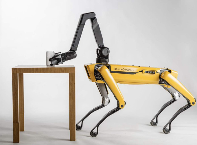 Bill Gates hiến kế để robot không làm cho công nhân mất việc bill gates hien ke de robot khong lam cho cong nhan mat viec