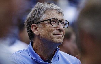 Bill Gates hiến kế để robot không làm cho công nhân mất việc