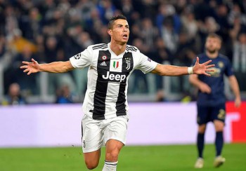 C.Ronaldo: “MU chẳng làm gì để xứng đáng với chiến thắng”