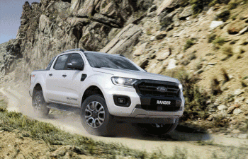 Ford Ranger có thêm các phiên bản XLT và XL, giá từ 616 triệu đồng