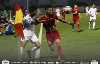 U22 Việt Nam 2-2 U22 Myanmar: HLV Park Hang-seo vắng mặt, các học trò gặp khó