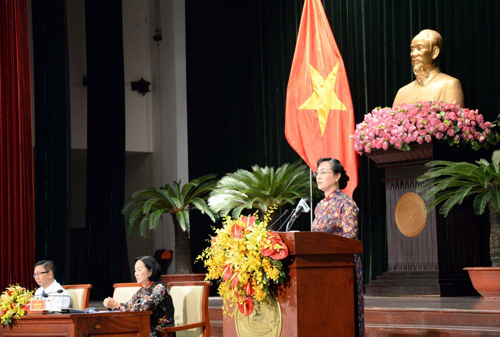 TPHCM: Thu nhập của cán bộ được tăng theo lộ trình từng năm tphcm thu nhap cua can bo duoc tang theo lo trinh tung nam