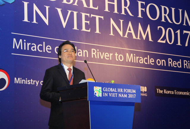 Diễn đàn nguồn nhân lực: Từ 'Kỳ tích sông Hàn' đến 'Kỳ tích sông Hồng' dien dan nguon nhan luc tu ky tich song han den ky tich song hong