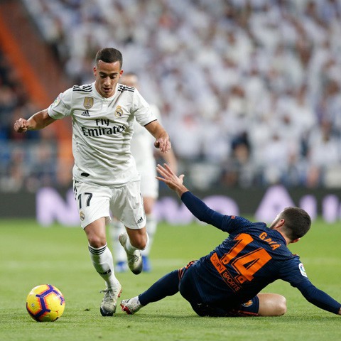 danh bai valencia real madrid ap sat top 4 la liga