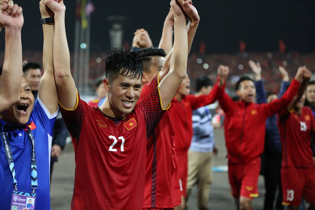 Đình Trọng chấn thương nặng, có nguy cơ mất Asian Cup 2019