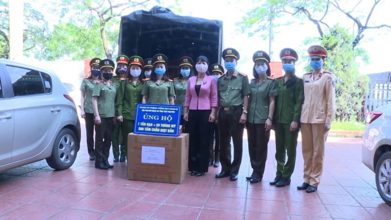 phu nu cong an thai nguyen sang mai pham chat nguoi chien sy cong an nhan dan da ps cm phu nu