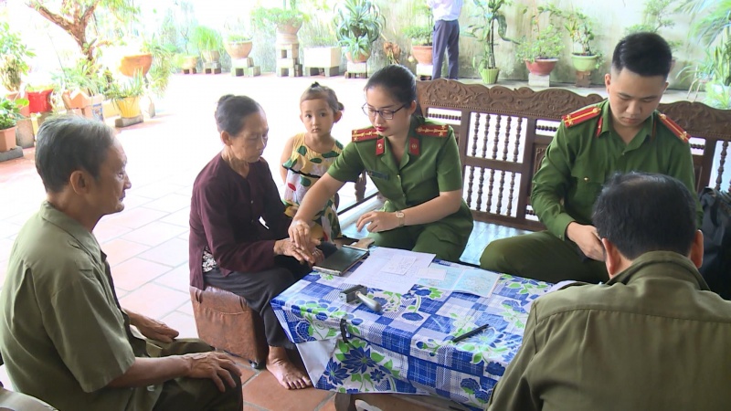 phu nu cong an thai nguyen sang mai pham chat nguoi chien sy cong an nhan dan da ps cm phu nu