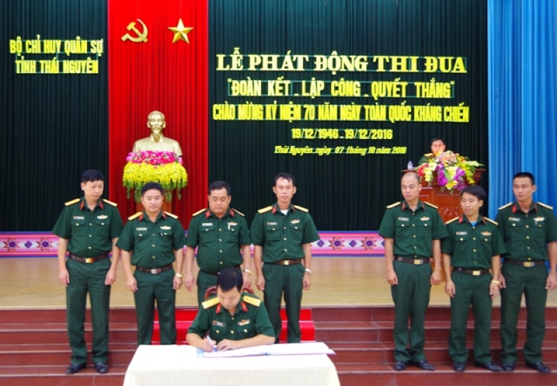 thi dua cao diem chao mung ky niem 70 nam ngay toan quoc khang chien