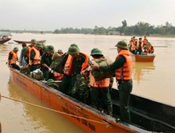 Điểm tựa lòng tin của người dân vùng lũ