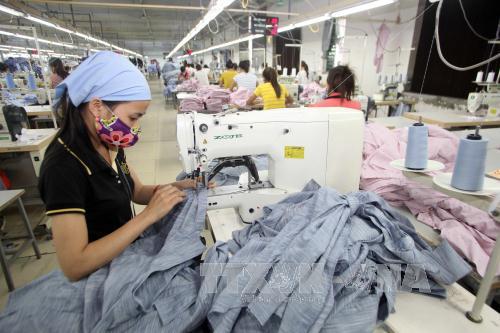 nhieu mat hang xuat khau sang thi truong eaeu duoc giam thue