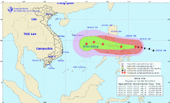Bão Nock-ten giật trên cấp 17 gần Biển Đông