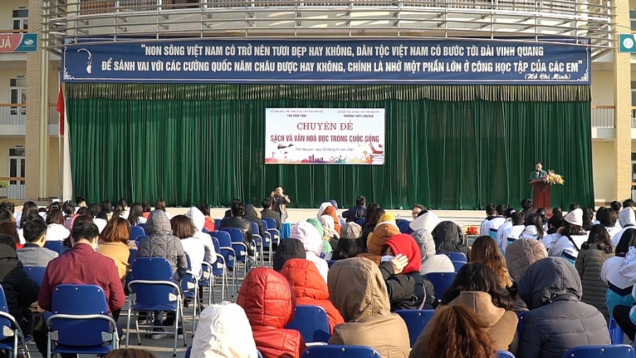 Khơi dậy niềm đam mê đọc sách của học sinh