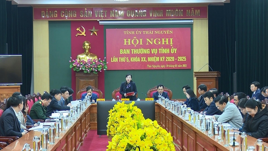 Thực hiện nghiêm chỉ thị của các cấp về việc tổ chức Tết năm 2021  (TS 19/1)