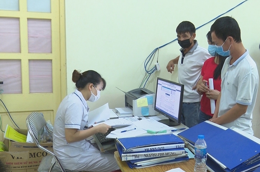 Kiên trì điều trị ARV và chất lượng cuộc sống của người có HIV Kiên trì điều trị ARV và chất lượng cuộc sống của người có HIV