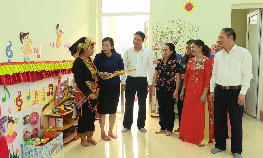 undefined Vui Tết Trung thu trường Mầm non Hợp Tiến