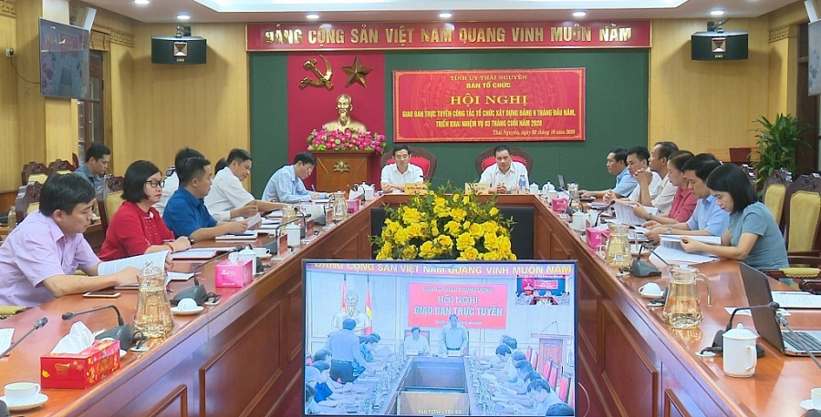 Chuẩn bị tốt Đại hội XIII của Đảng gắn với bầu cử ĐBQH, HĐND các cấp