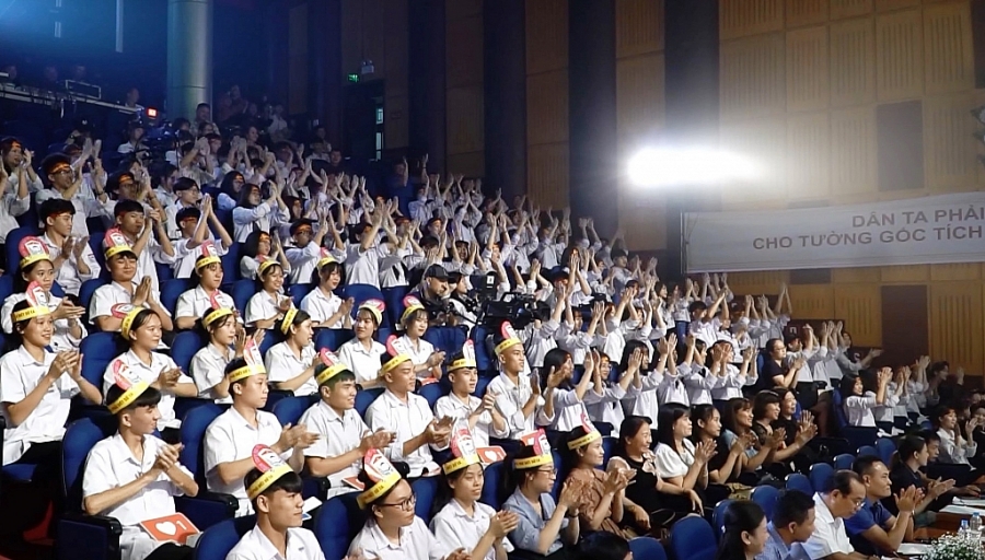 Nỗ lực mang đến sân chơi mới cho học sinh