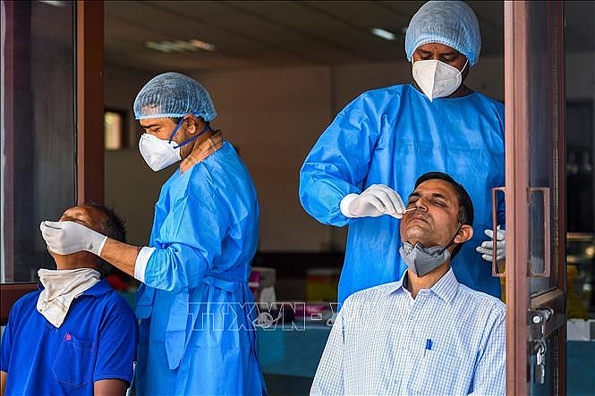 Ấn Độ ghi nhận thêm 1 triệu ca mắc COVID-19 chỉ trong 13 ngày Ấn Độ ghi nhận thêm 1 triệu ca mắc COVID-19 chỉ trong 13 ngày