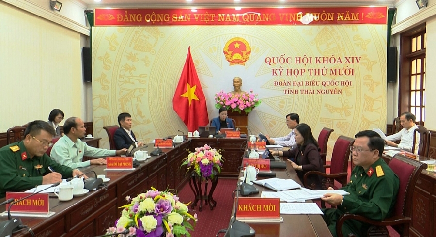 Ngày làm việc thứ 2, Kỳ họp thứ Mười, Quốc hội Khóa XIV Ngày làm việc thứ 2, Kỳ họp thứ Mười, Quốc hội Khóa XIV