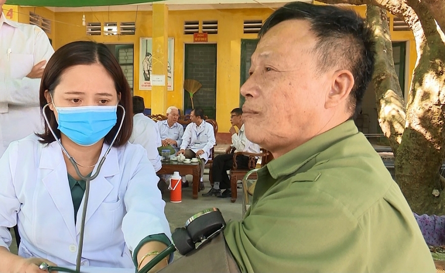 Tăng cường chăm sóc sức khỏe ban đầu cho người cao tuổi Tăng cường chăm sóc sức khỏe ban đầu cho người cao tuổi