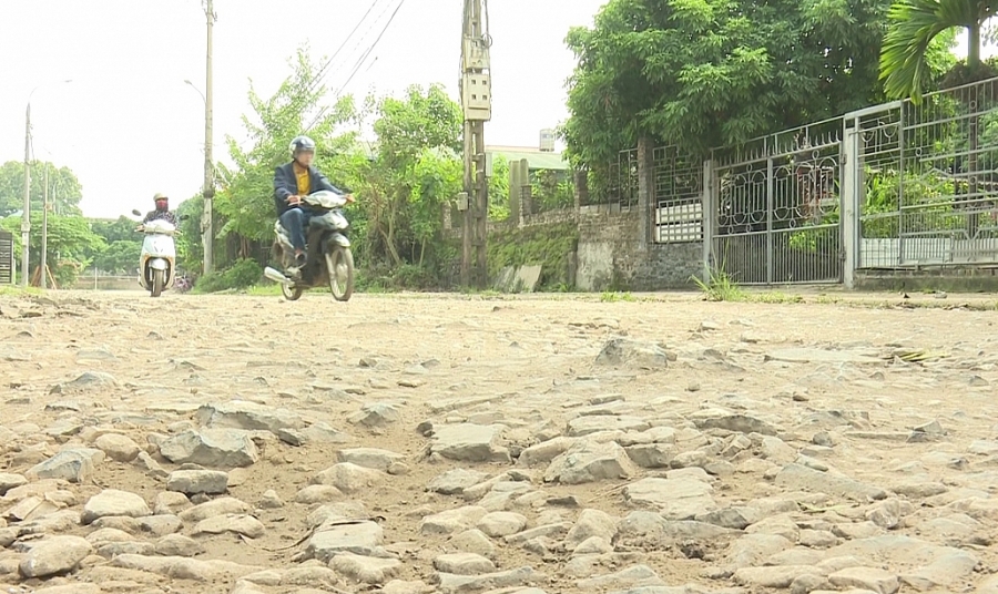 Xuống cấp đường dân sinh Xuống cấp đường dân sinh