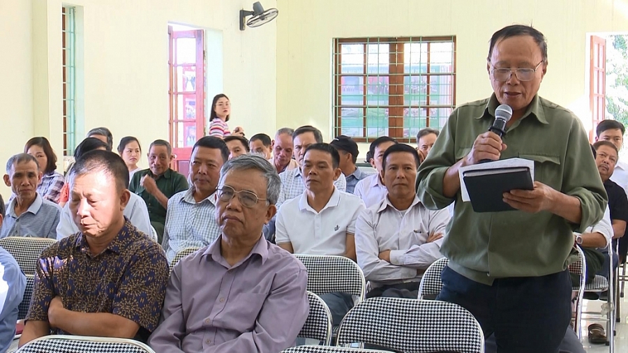 Tiếp xúc cử tri trước Kỳ họp thứ 12 - HĐND tỉnh khóa XIII (TS 10/11) Tiếp xúc cử tri trước Kỳ họp thứ 12 - HĐND tỉnh khóa XIII (TS 10/11)