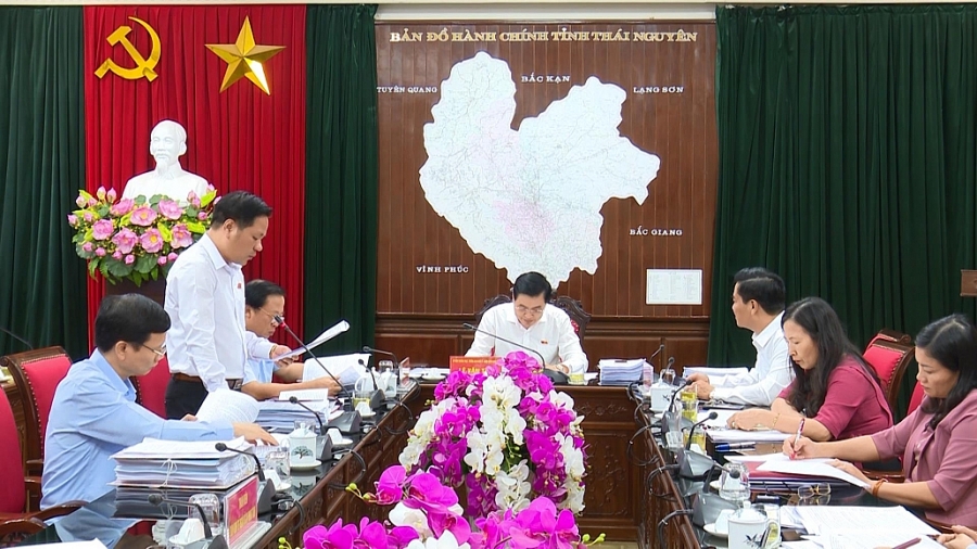 Thẩm tra các nội dung trình tại Kỳ họp thứ 12, HĐND tỉnh khoá XIII