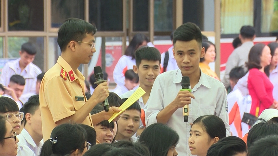 Nâng cao tính hấp dẫn cho các buổi tuyên truyền An toàn giao thông Nâng cao tính hấp dẫn cho các buổi tuyên truyền An toàn giao thông