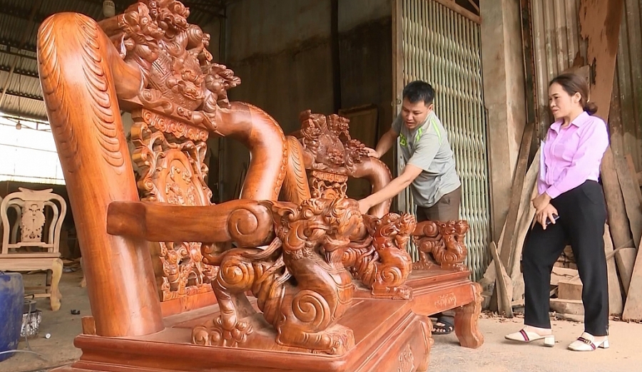 Phát triển sản phẩm công nghiệp nông thôn tiêu biểu Phát triển sản phẩm công nghiệp nông thôn tiêu biểu