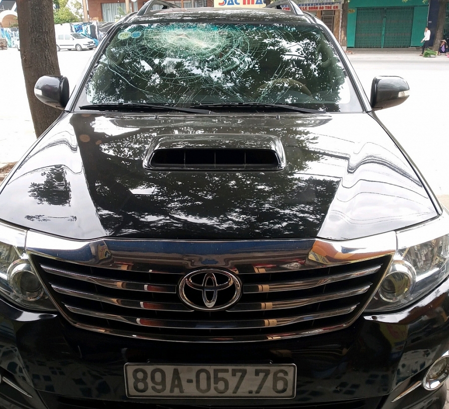 Tái diễn việc ném đá xuống đường cao tốc Thái Nguyên - Hà Nội Tái diễn việc ném đá xuống đường cao tốc Thái Nguyên - Hà Nội