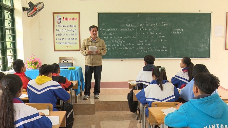 Xóa bỏ chứng chỉ tin học, ngoại ngữ: Giáo viên trút “gánh nặng” Xóa bỏ chứng chỉ tin học, ngoại ngữ: Giáo viên trút “gánh nặng”