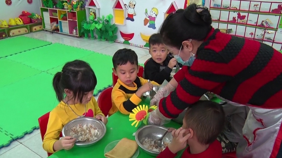 Đảm bảo công tác vệ sinh an toàn thực phẩm tại các bếp ăn bán trú Đảm bảo công tác vệ sinh an toàn thực phẩm tại các bếp ăn bán trú