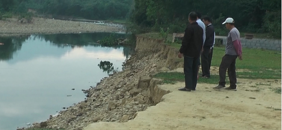 Tìm giải pháp khắc phục sạt lở bờ sông trên địa bàn xã Phúc Thuận, thị xã Phổ Yên Tìm giải pháp khắc phục sạt lở bờ sông trên địa bàn xã Phúc Thuận, thị xã Phổ Yên