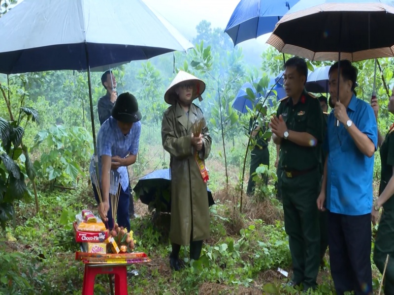 Khảo sát, xác minh thông tin 33 ngôi mộ liệt sỹ trên địa bàn huyện Đại Từ