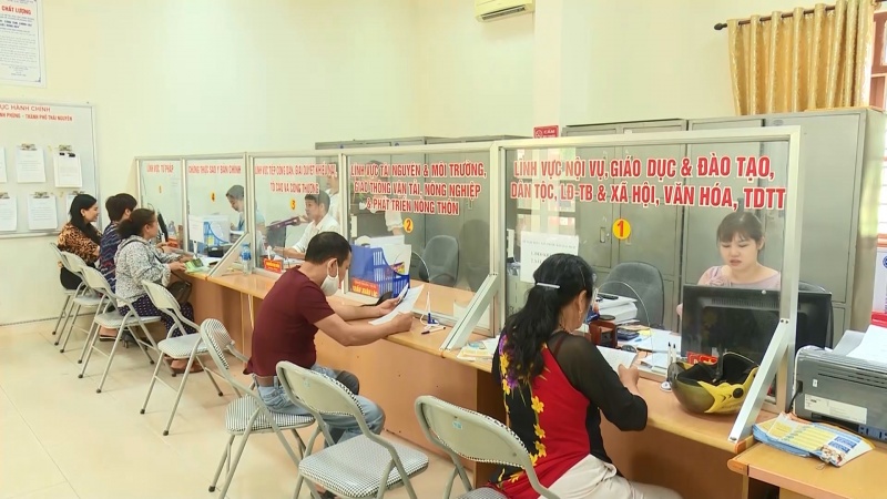 Luân chuyển, đào tạo cán bộ góp phần tạo sức bật tại các Đảng bộ địa phương luan chuyen dao tao can bo gop phan tao suc bat tai cac dang bo dia phuong