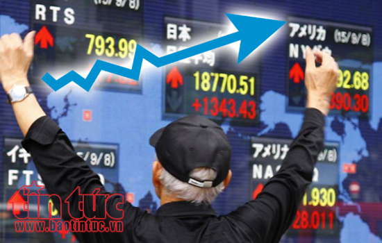 VN-Index đạt gần 1.140 điểm, dòng tiền tiếp tục đổ vào cổ phiếu đầu ngành