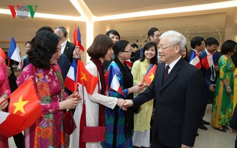 tong bi thu nguyen phu trong bat dau tham chinh thuc cong hoa phap