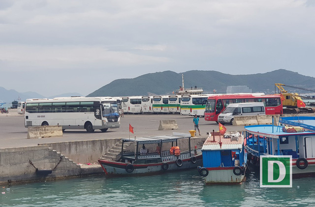 nha trang bai xe qua tai vi khach trung quoc tang manh khach nga phuc hoi