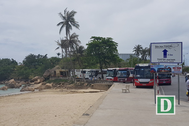 Nha Trang: Bãi xe quá tải vì khách Trung Quốc tăng mạnh, khách Nga phục hồi