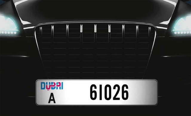 Biển số thông minh có thể tự gọi cảnh sát khi xe gặp tai nạn hoặc bị mất cắp